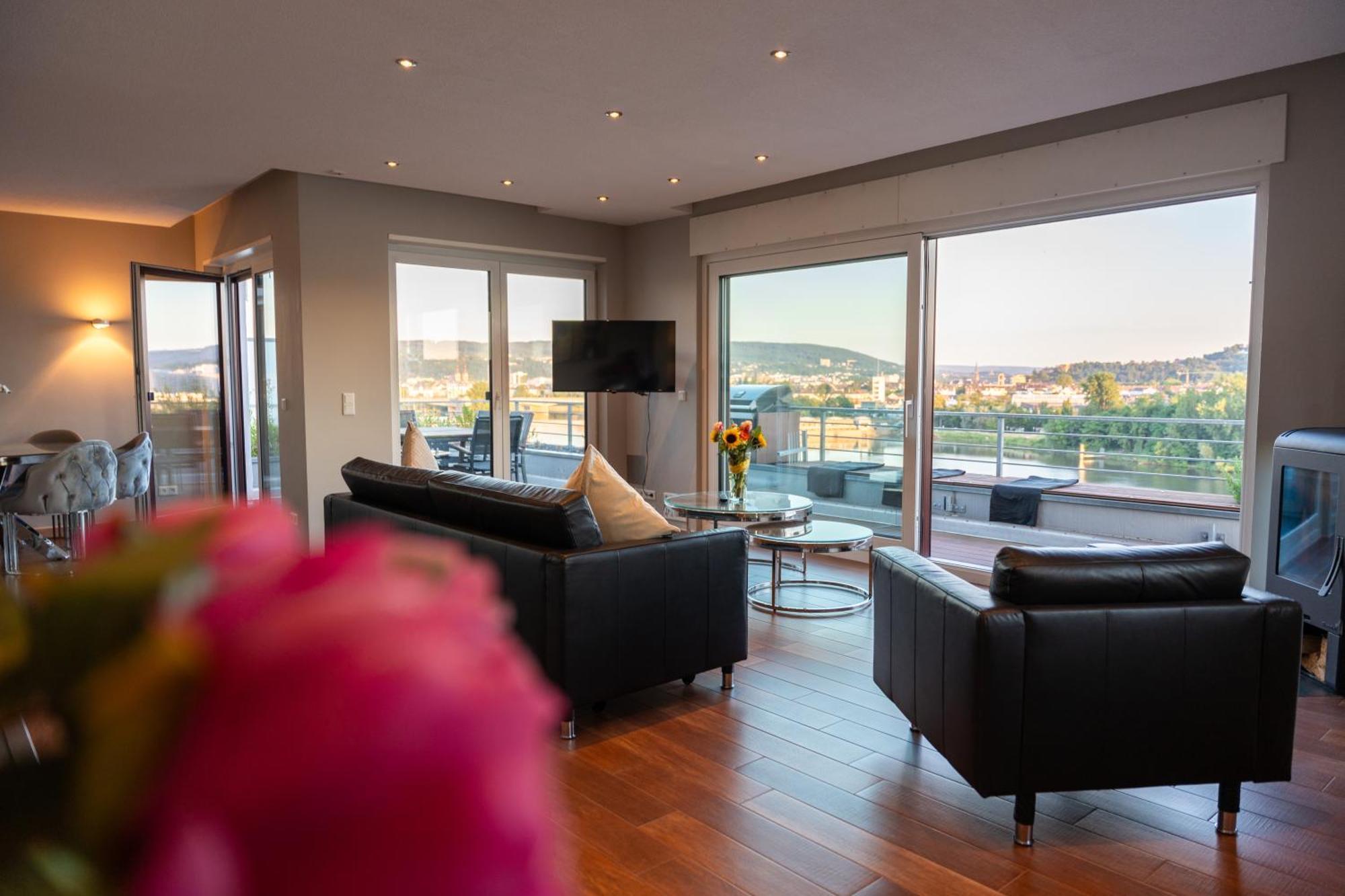 Penthouse Wohnung Mit Schoenem Moselblick In Metternich Koblenz  Exterior photo