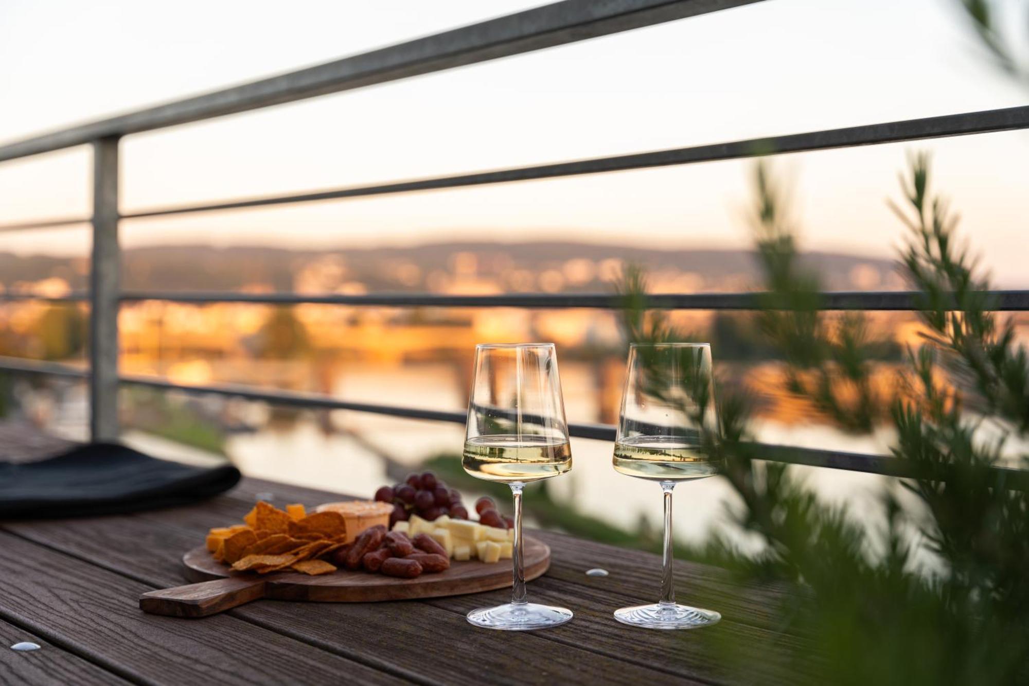 Penthouse Wohnung Mit Schoenem Moselblick In Metternich Koblenz  Exterior photo