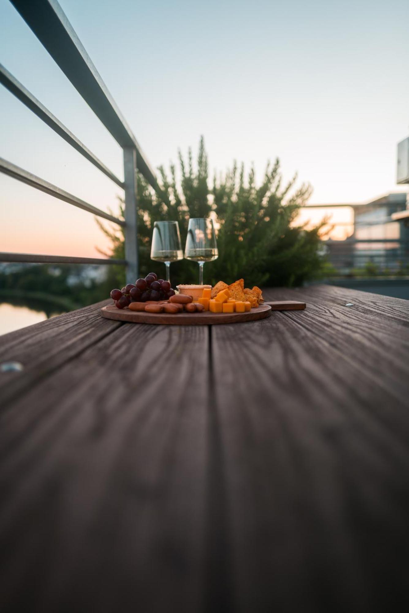 Penthouse Wohnung Mit Schoenem Moselblick In Metternich Koblenz  Exterior photo