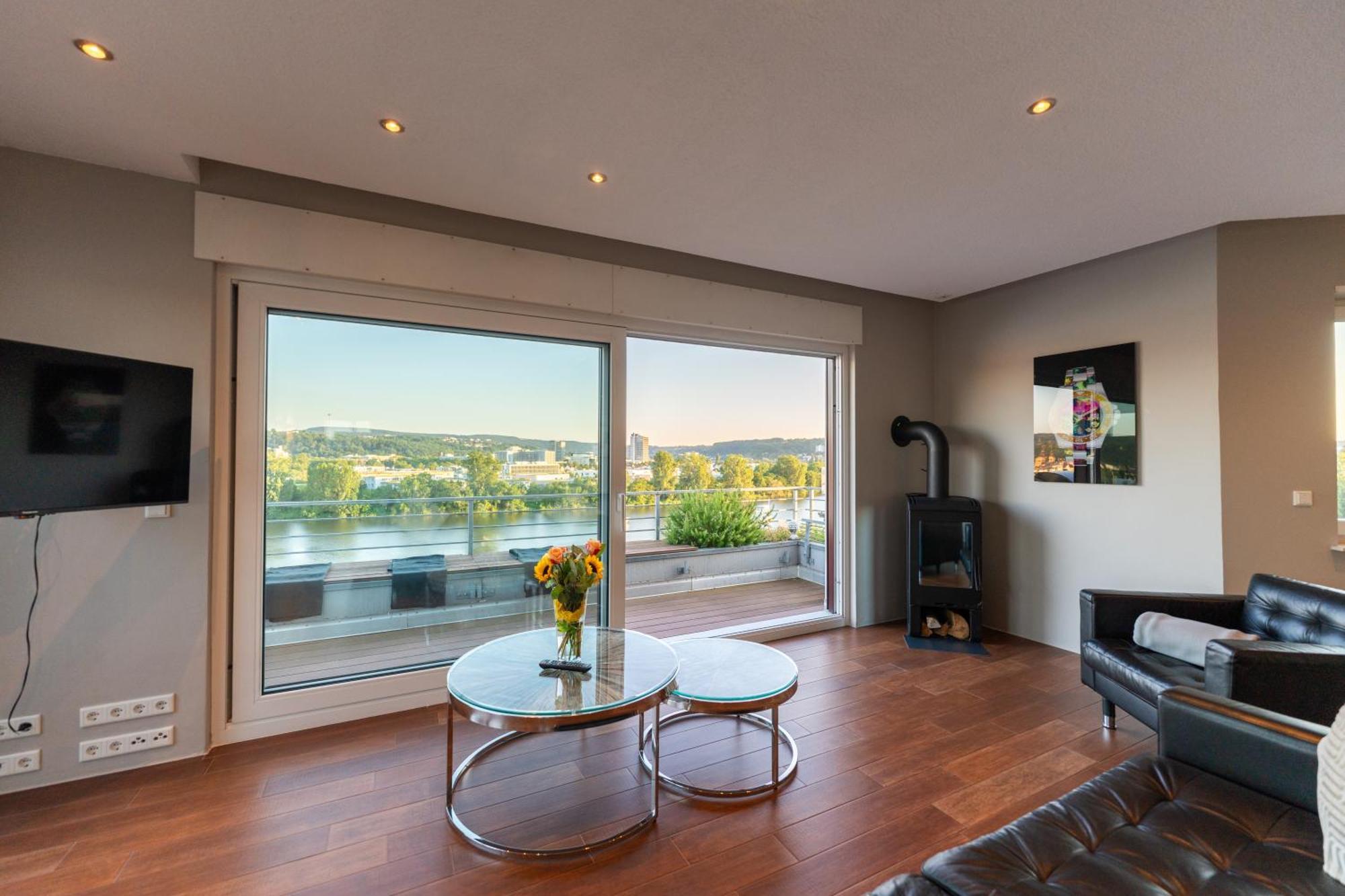 Penthouse Wohnung Mit Schoenem Moselblick In Metternich Koblenz  Exterior photo