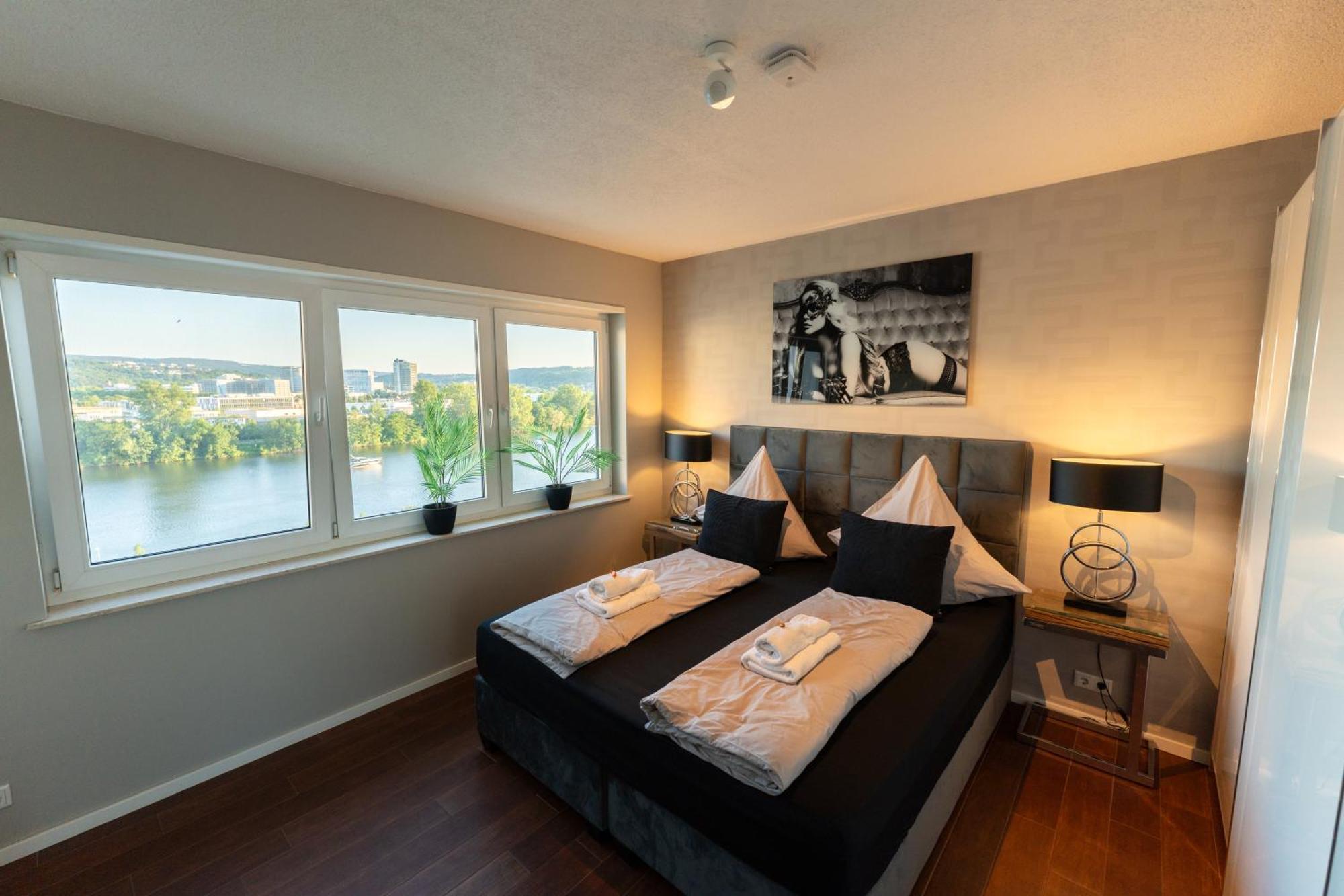 Penthouse Wohnung Mit Schoenem Moselblick In Metternich Koblenz  Exterior photo