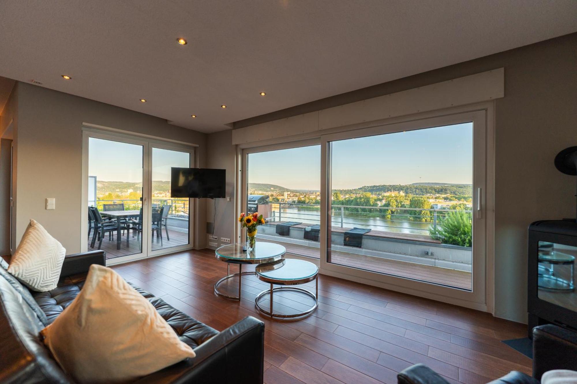 Penthouse Wohnung Mit Schoenem Moselblick In Metternich Koblenz  Exterior photo