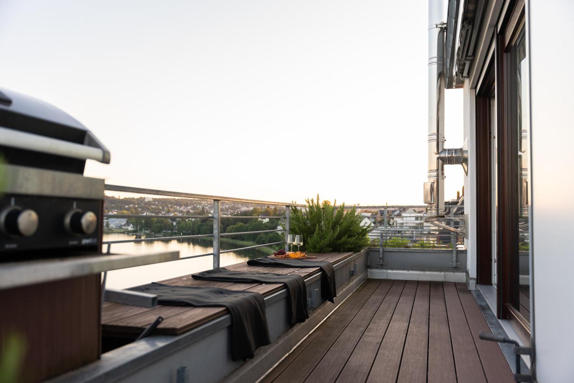 Penthouse Wohnung Mit Schoenem Moselblick In Metternich Koblenz  Exterior photo
