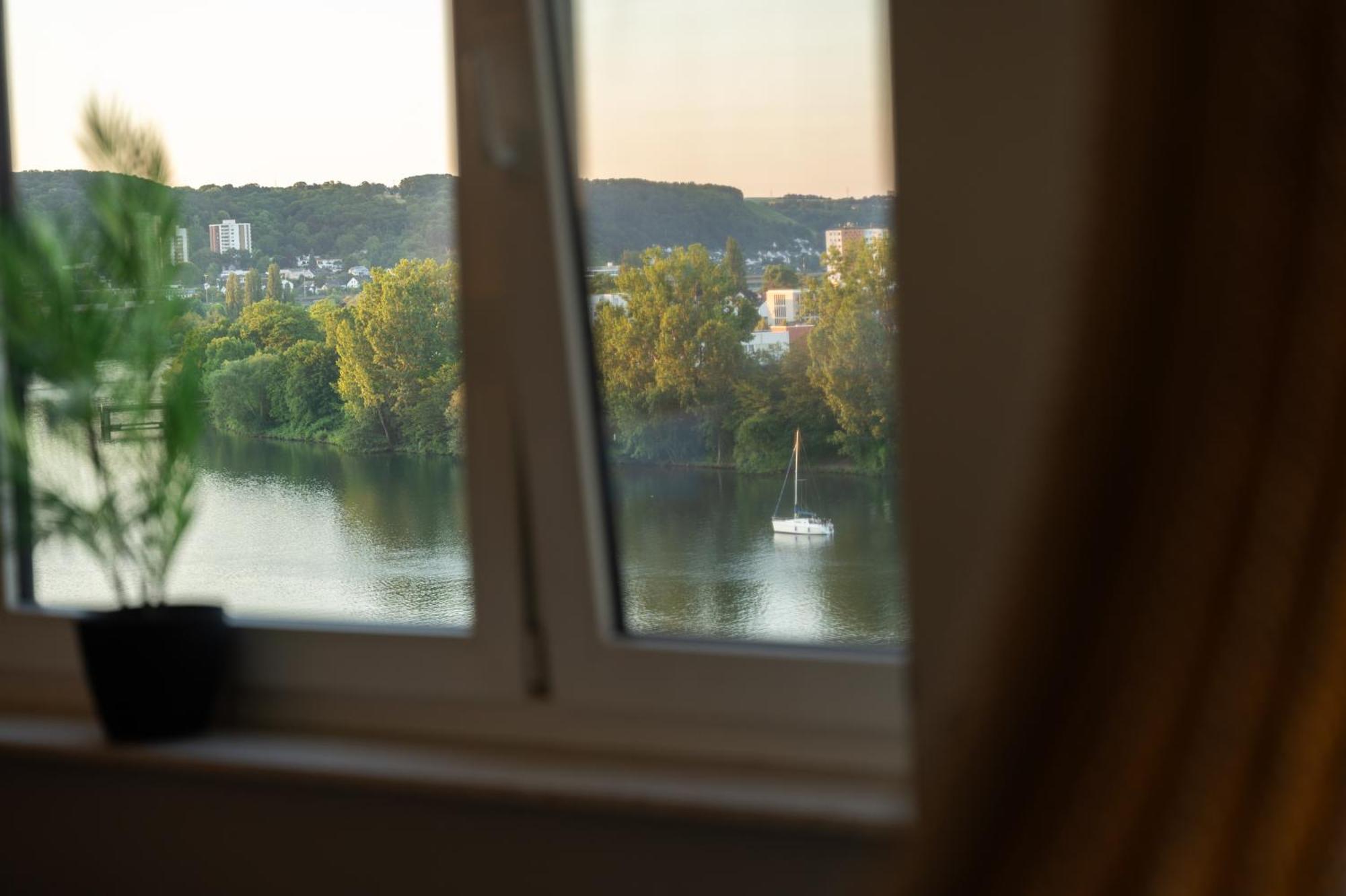 Penthouse Wohnung Mit Schoenem Moselblick In Metternich Koblenz  Exterior photo